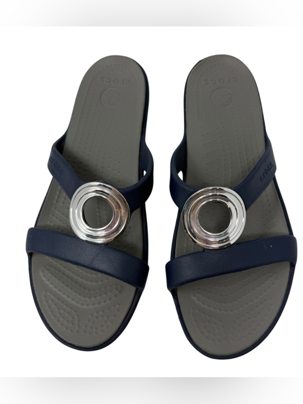 Crocs Sanrah Women’s Size 8 Beveled Circle Navy Sandals slip on comfort shoes